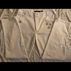 White relaxed shaped pants with fun gold stars